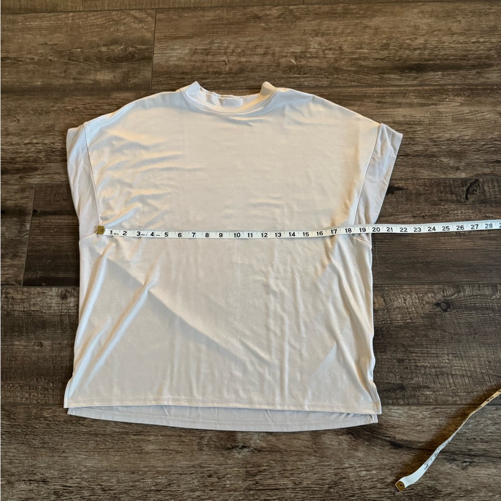 Express White Short Sleeve Tee